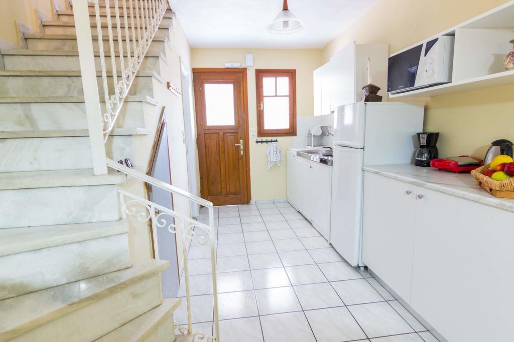 Stathopoulos Apartments Sampatiki Luaran gambar