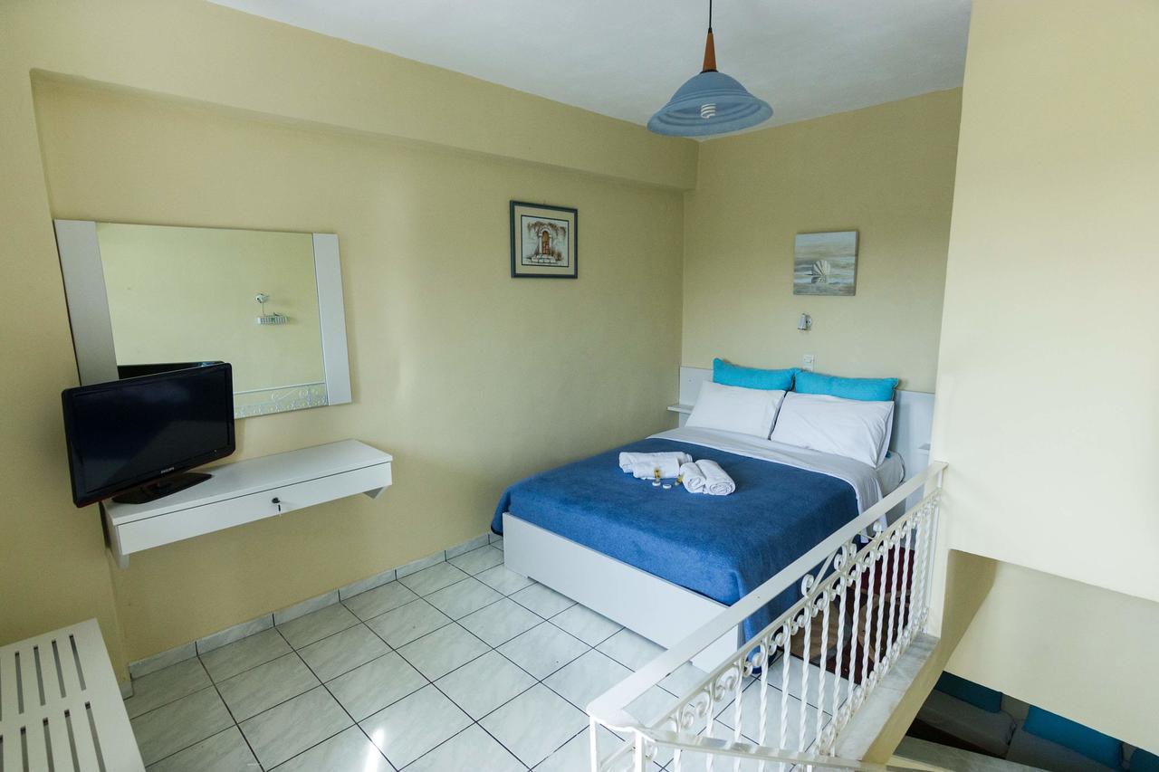 Stathopoulos Apartments Sampatiki Luaran gambar