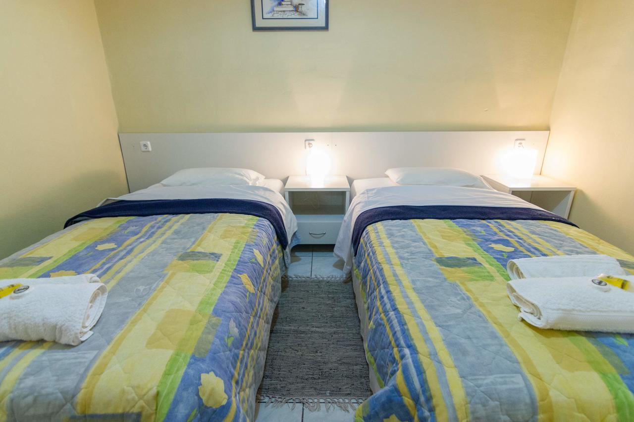 Stathopoulos Apartments Sampatiki Luaran gambar